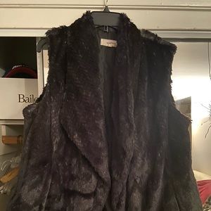 Fur vest